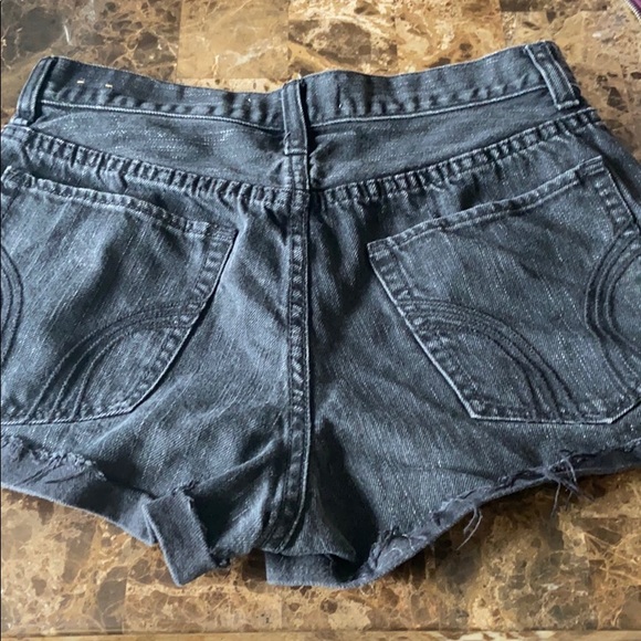 Cute hollister shorts - Picture 3 of 6
